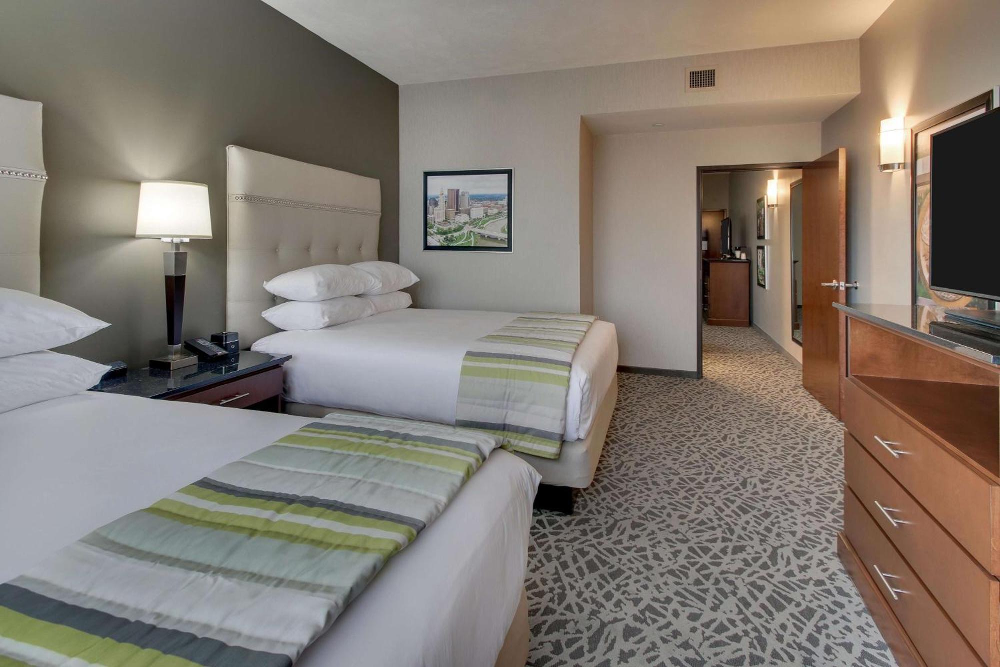 Drury Inn & Suites Cleveland Бичвуд Экстерьер фото