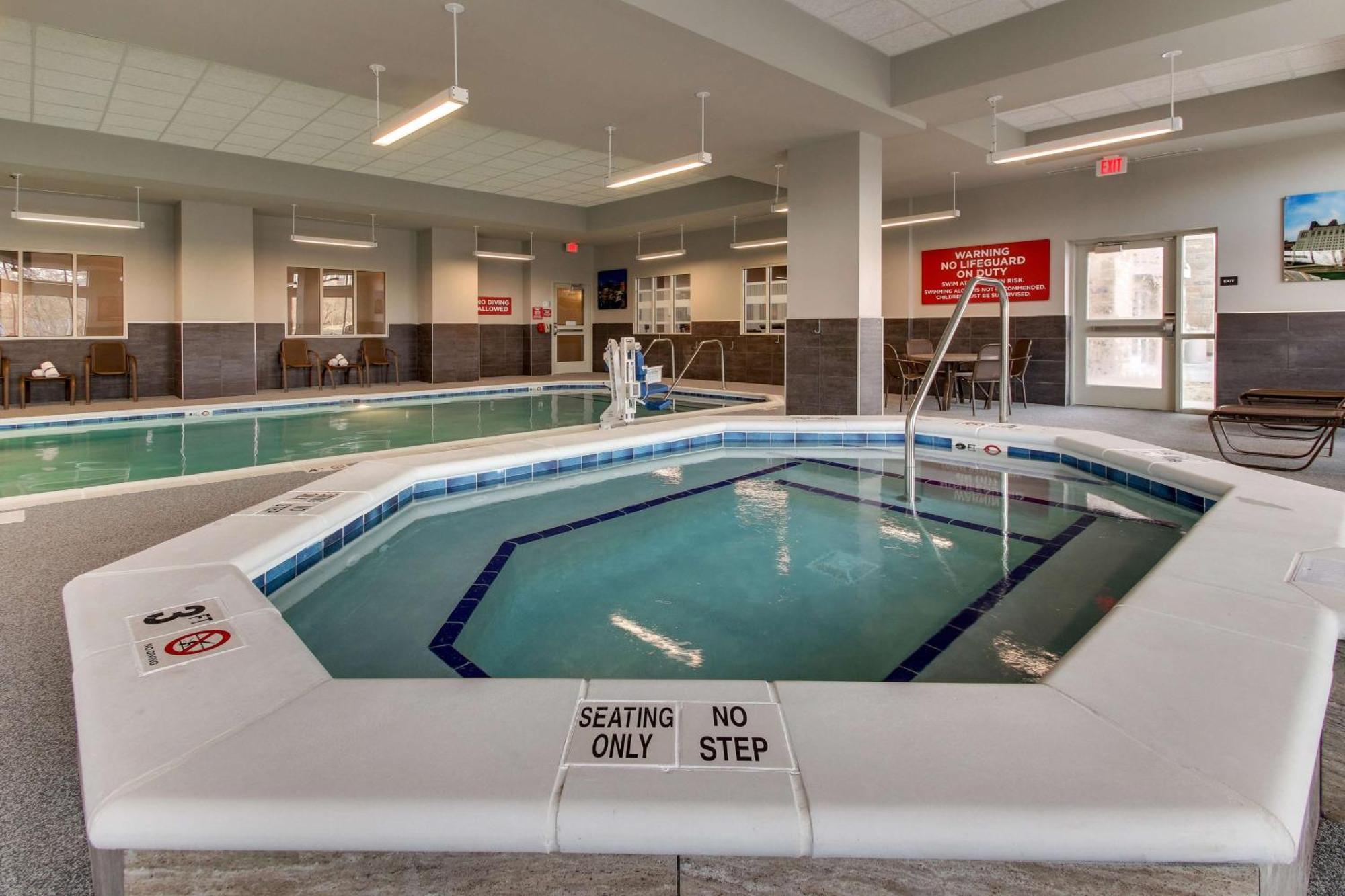 Drury Inn & Suites Cleveland Бичвуд Экстерьер фото
