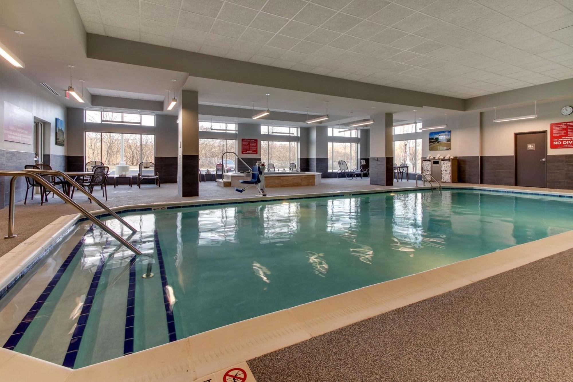 Drury Inn & Suites Cleveland Бичвуд Экстерьер фото
