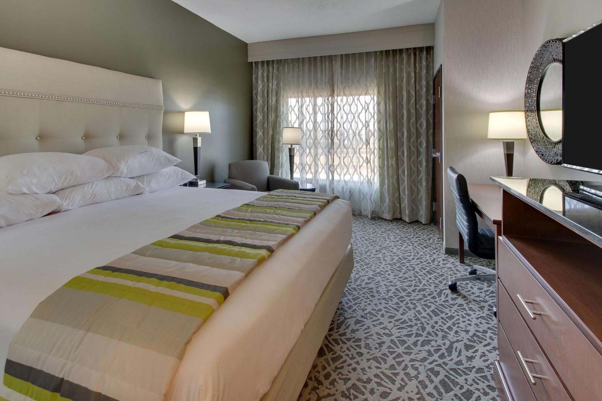Drury Inn & Suites Cleveland Бичвуд Экстерьер фото