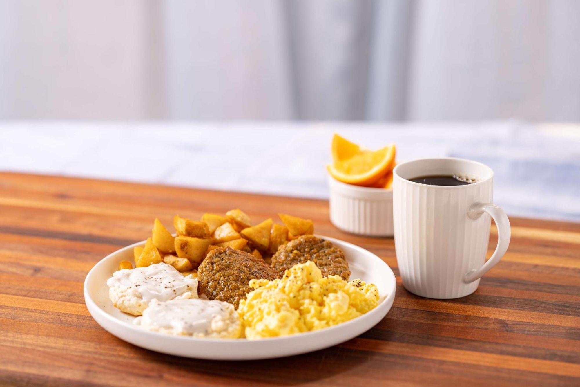 Drury Inn & Suites Cleveland Бичвуд Экстерьер фото